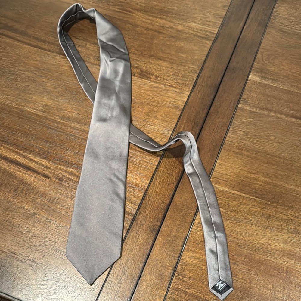 Arrow Classic Gray Silk Tie